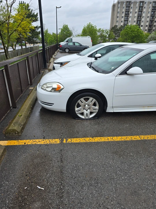 2013 Chevrolet Impala 9th Gen - Image 6 of 23