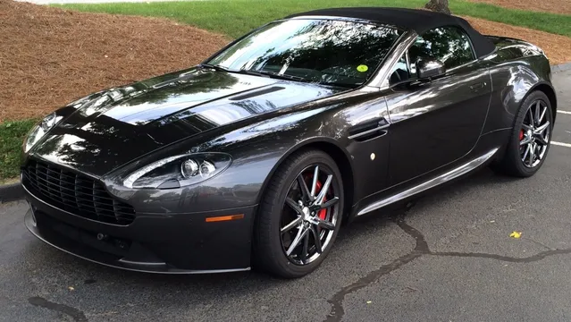 2014 Aston Martin V8 Vantage Roadster