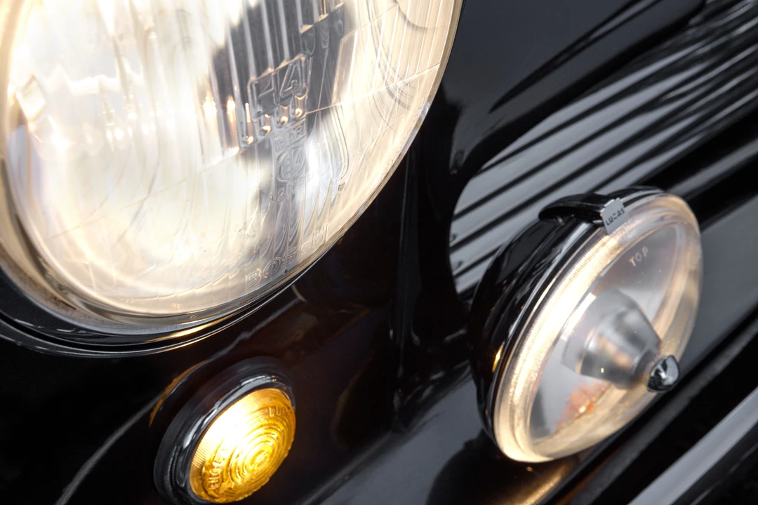 Aston Martin DB1 & DB2 & DB2/4 & DB Mark III - Image 21 of 25