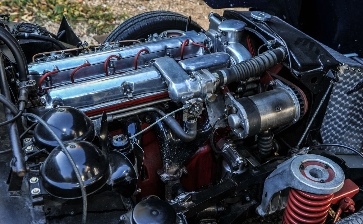 Aston Martin DB1 & DB2 & DB2/4 & DB Mark III - Image 23 of 31