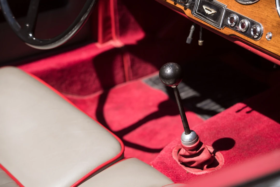 Aston Martin DB1 & DB2 & DB2/4 & DB Mark III - Image 14 of 22