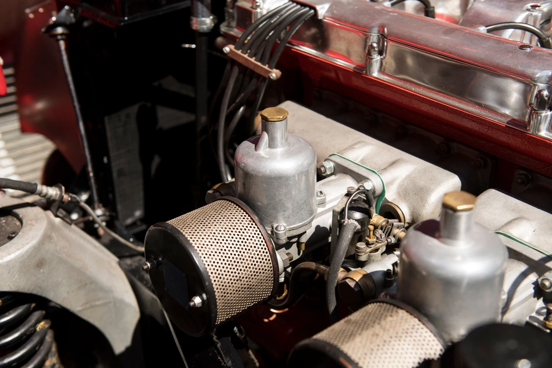 Aston Martin DB1 & DB2 & DB2/4 & DB Mark III - Image 17 of 22