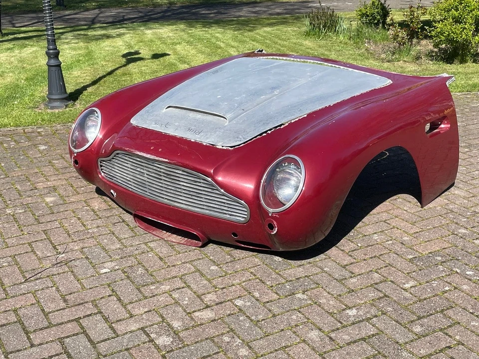 2023 Aston Martin DB5 - Image 17 of 30