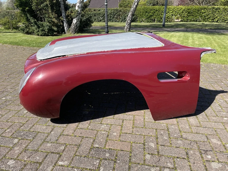 2023 Aston Martin DB5 - Image 8 of 30