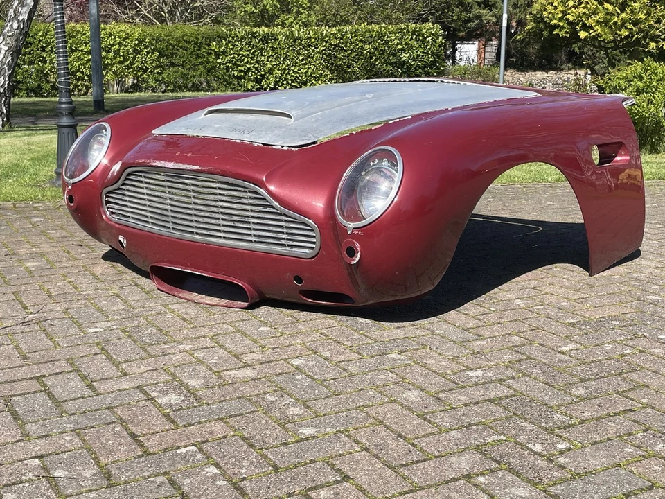 2023 Aston Martin DB5 - Image 18 of 30