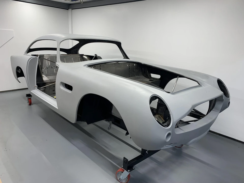 Aston Martin DB5 - Image 17 of 31