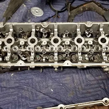 Aston Martin DB9 Cylinder Heads