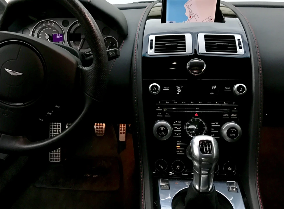 2009 Aston Martin DBS (2008-2012) - Image 4 of 5