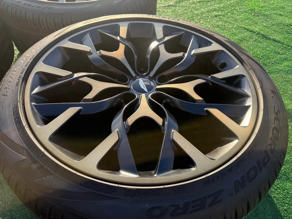 Aston Martin DBX 707 - Image 8 of 10