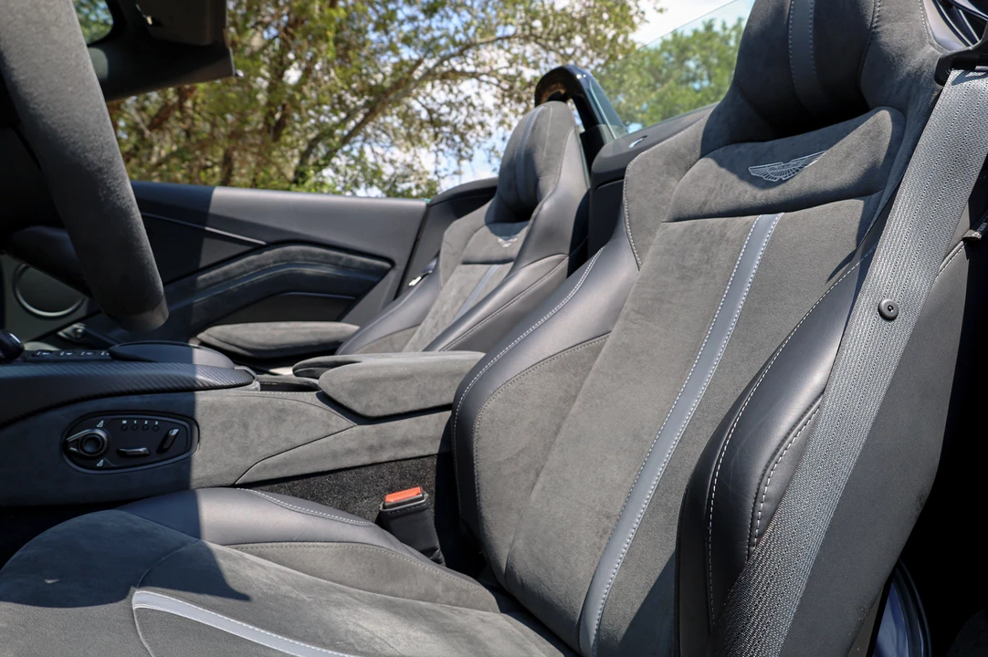 2023 Aston Martin V8 Vantage (2019+) - Image 6 of 13
