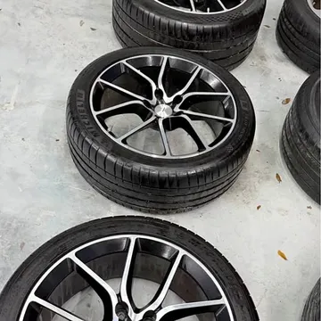 Aston Martin Rapide 20" 10 Spoke Black Diamond Turned Alloy Wheels