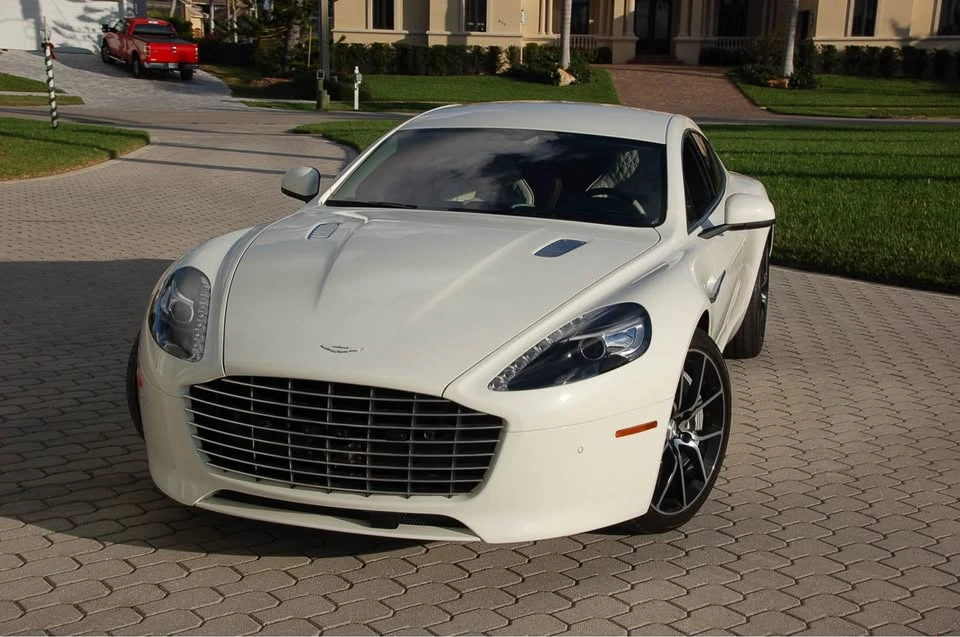 2016 Aston Martin Rapide - Image 2 of 4