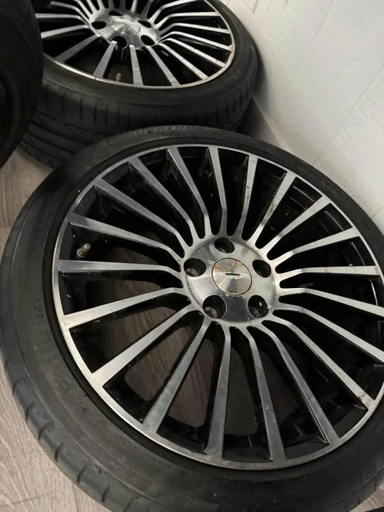 2017 Parts & Memorabilia Other Wheels - Image 7 of 7