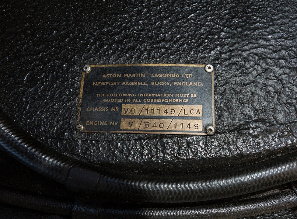 Aston Martin AM V8 - Image 16 of 16
