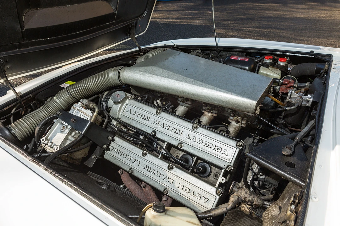 Aston Martin AM V8 - Image 15 of 16