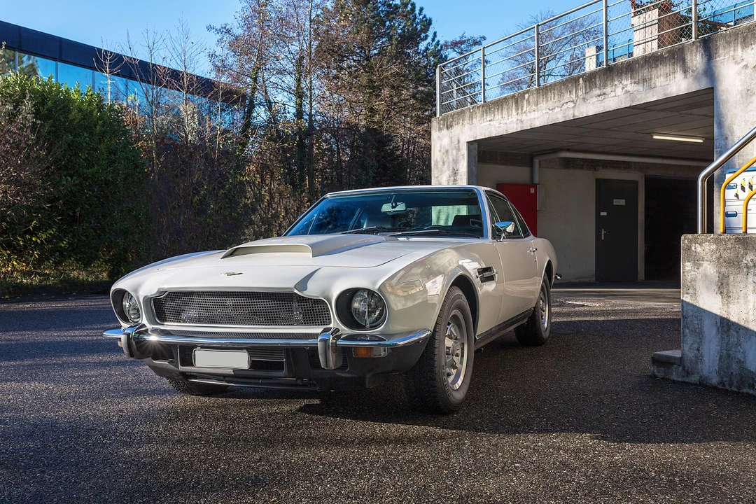 Aston Martin AM V8 - Image 4 of 16