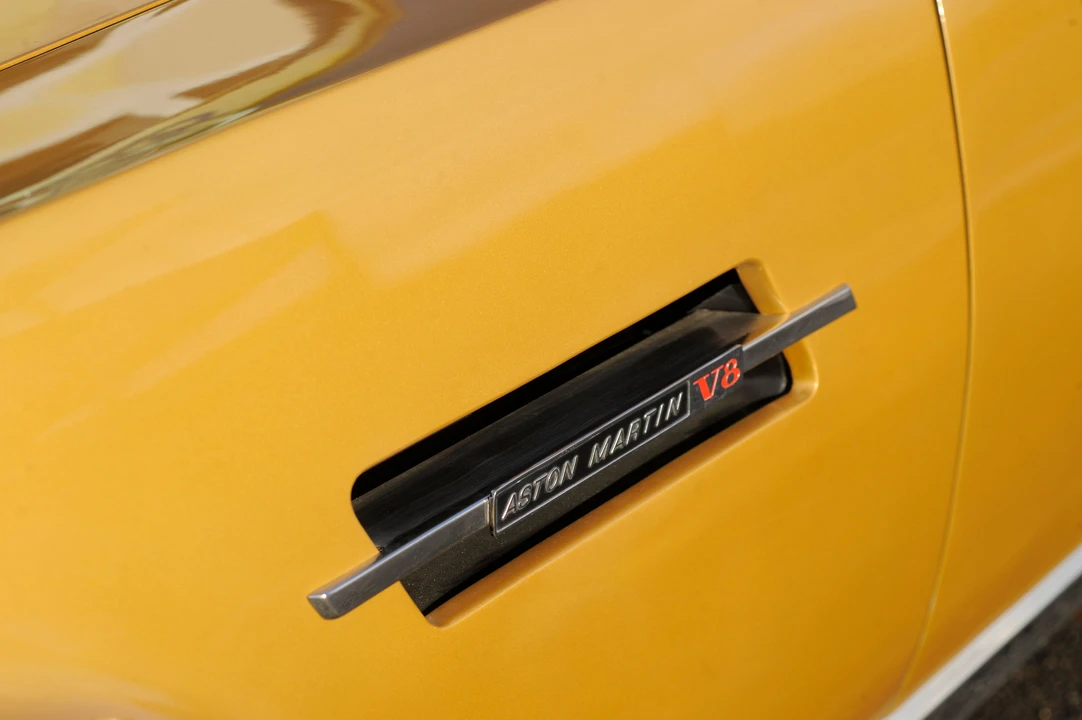 Aston Martin AM V8 - Image 31 of 31