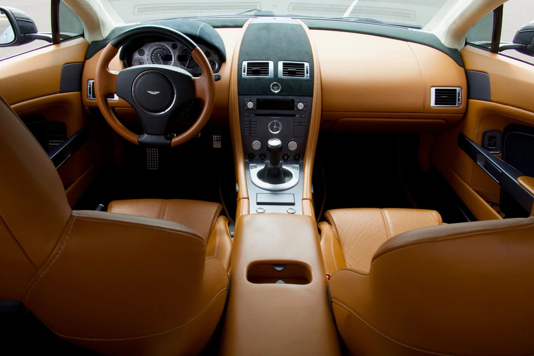 2007 Aston Martin Vantage - Image 2 of 29