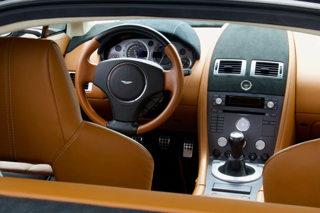 2007 Aston Martin Vantage - Image 8 of 29
