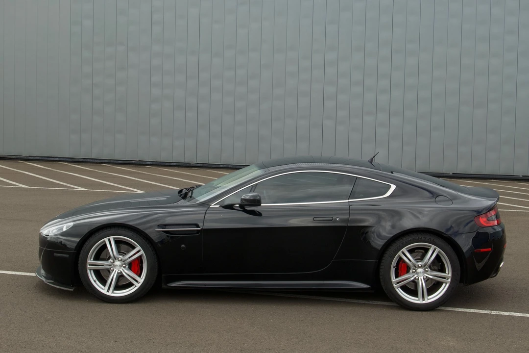 2007 Aston Martin Vantage - Image 10 of 29