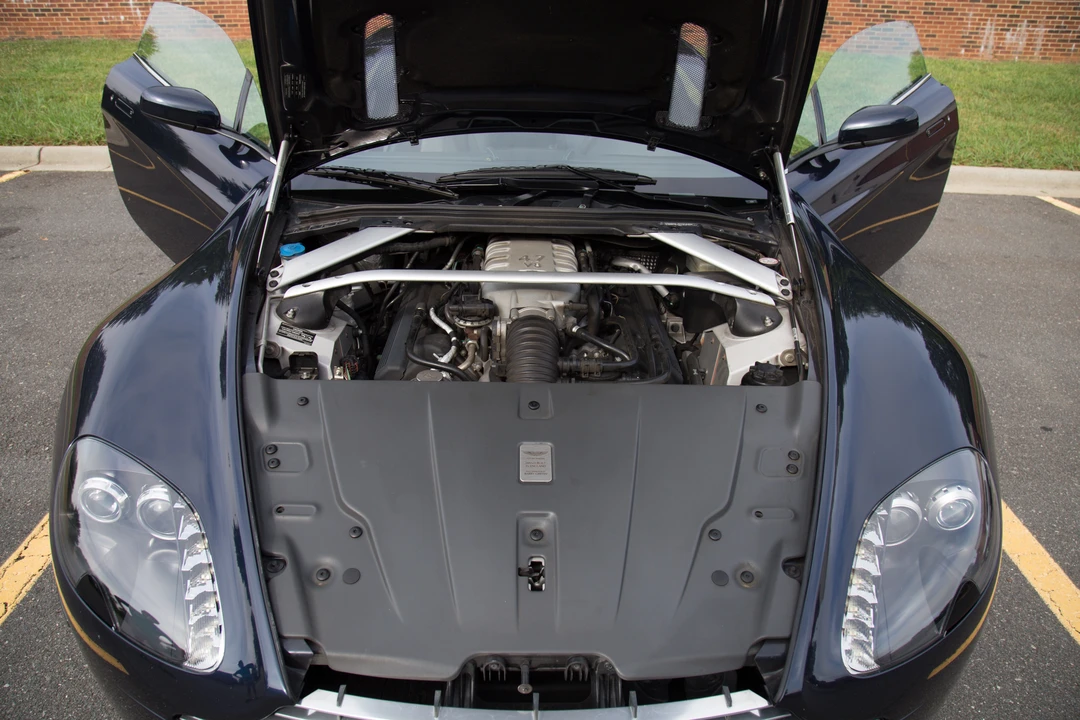 2009 Aston Martin Vantage - Image 5 of 10