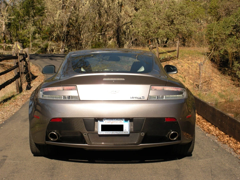 2011 Aston Martin V8 Vantage (2006-2017) - Image 5 of 5