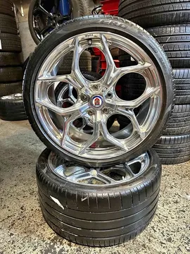 Aston Martin Vantage HRE Forged Summer Set
