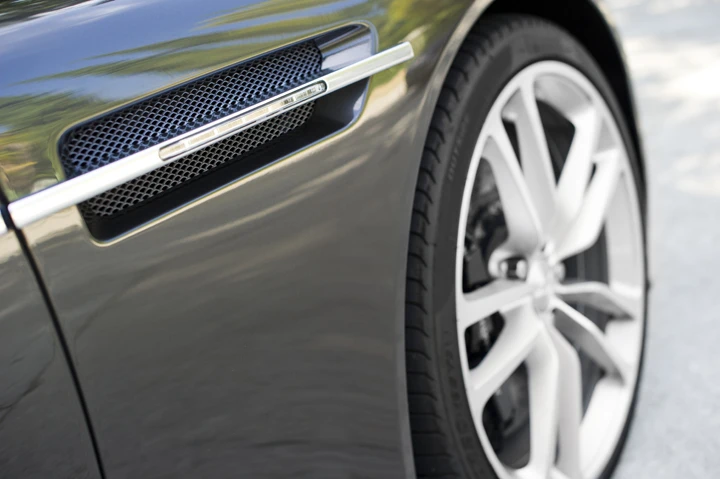 2010 Aston Martin DBS (2008-2012) - Image 5 of 5