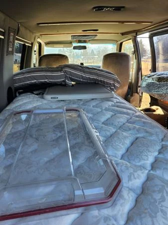 1995 Chevrolet Astro - Image 2 of 7