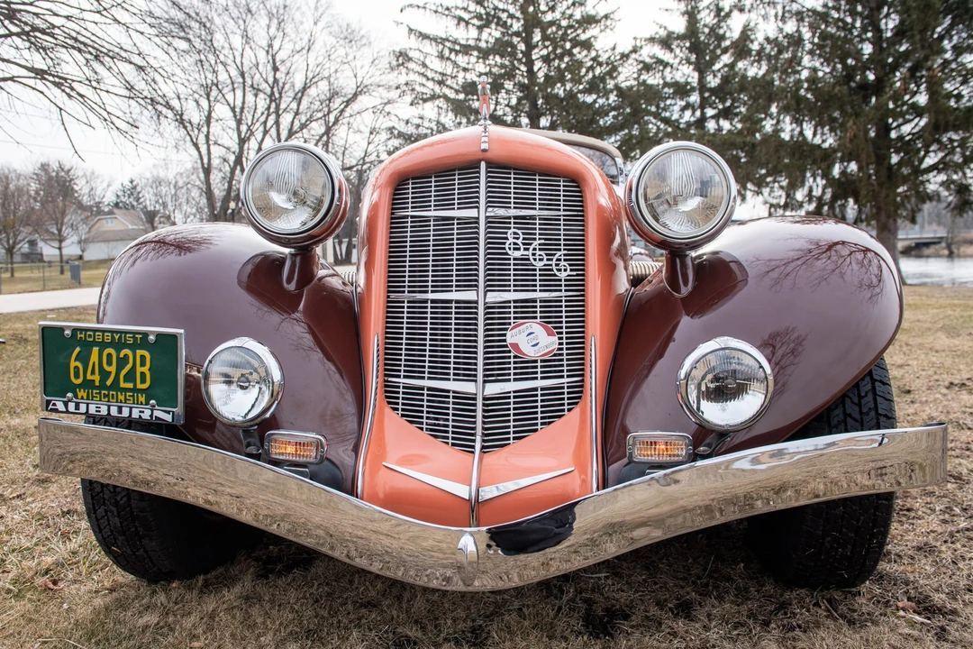 Auburn Speedster - Image 29 of 31