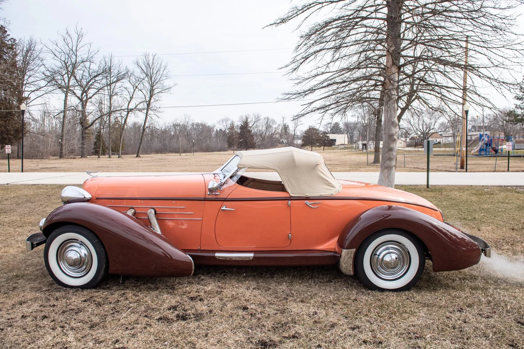 Auburn Speedster - Image 3 of 31