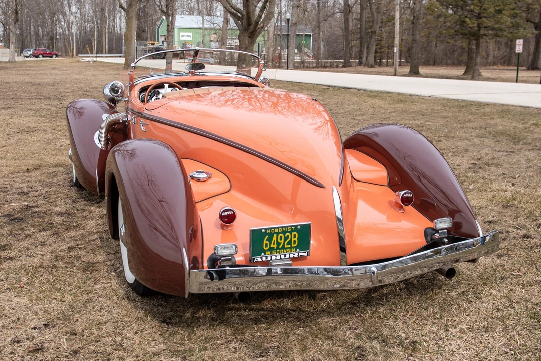 Auburn Speedster - Image 11 of 31