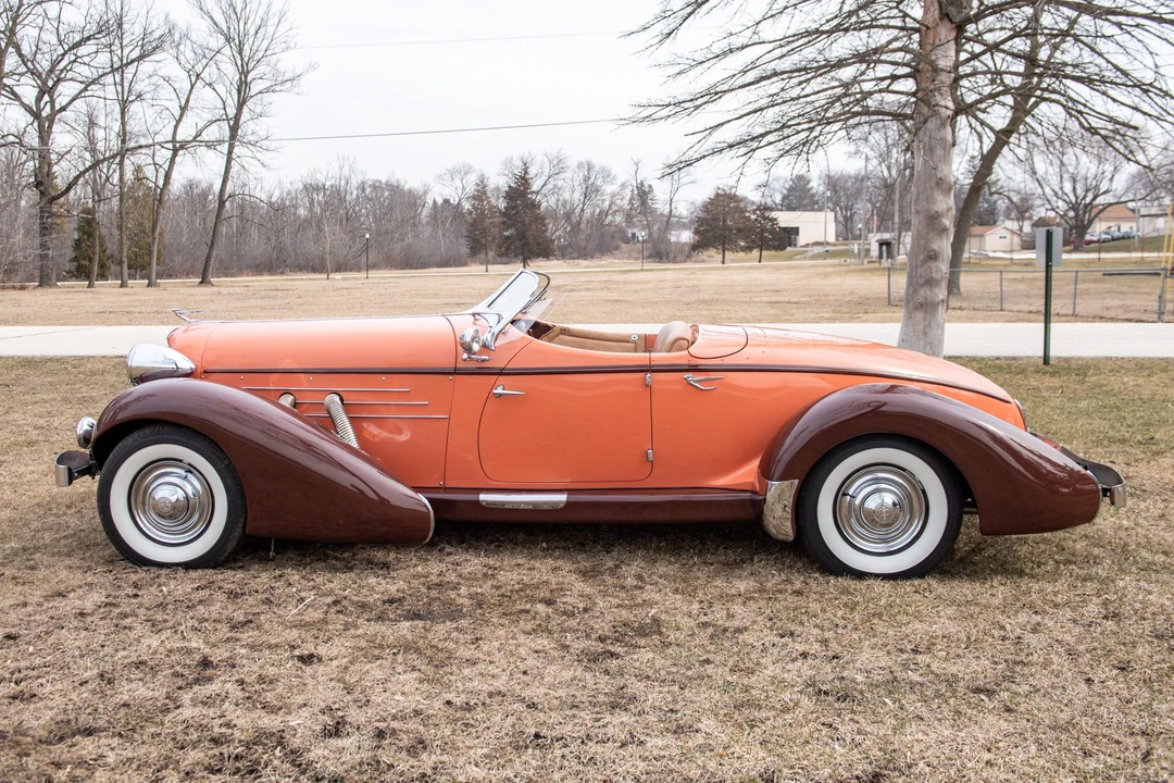Auburn Speedster - Image 10 of 31