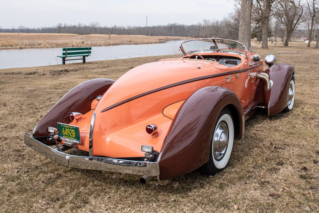 Auburn Speedster - Image 13 of 31