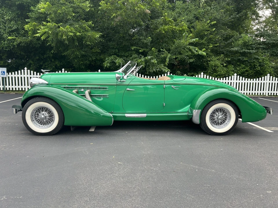 Auburn Speedster - Image 6 of 31
