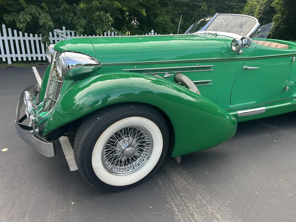 Auburn Speedster - Image 10 of 31