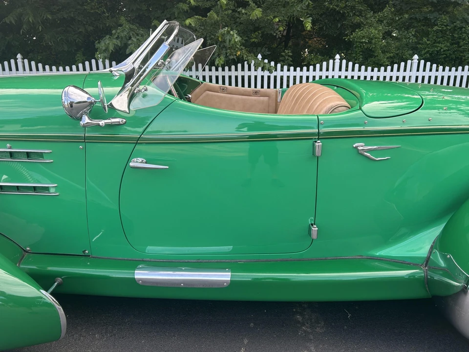 Auburn Speedster - Image 13 of 31