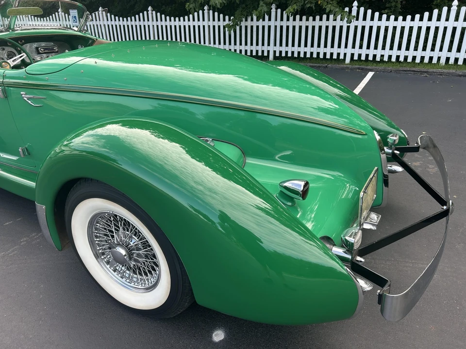 Auburn Speedster - Image 15 of 31