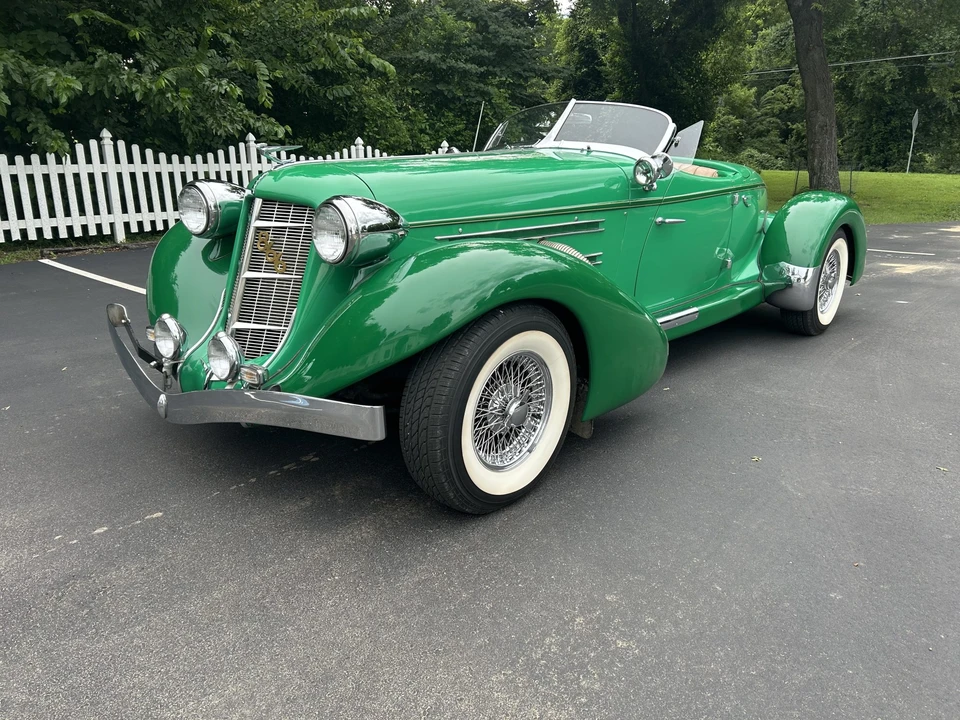 Auburn Speedster - Image 5 of 31