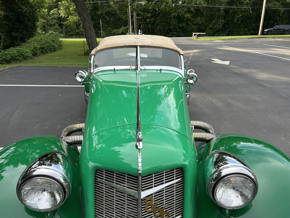 Auburn Speedster - Image 30 of 31