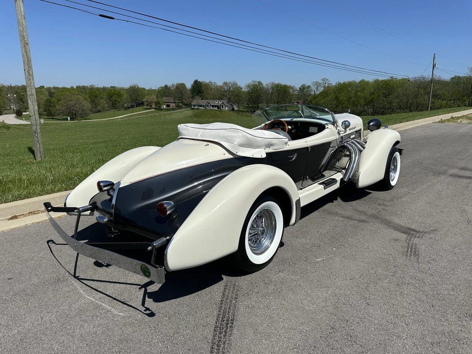 Auburn Speedster - Image 19 of 31