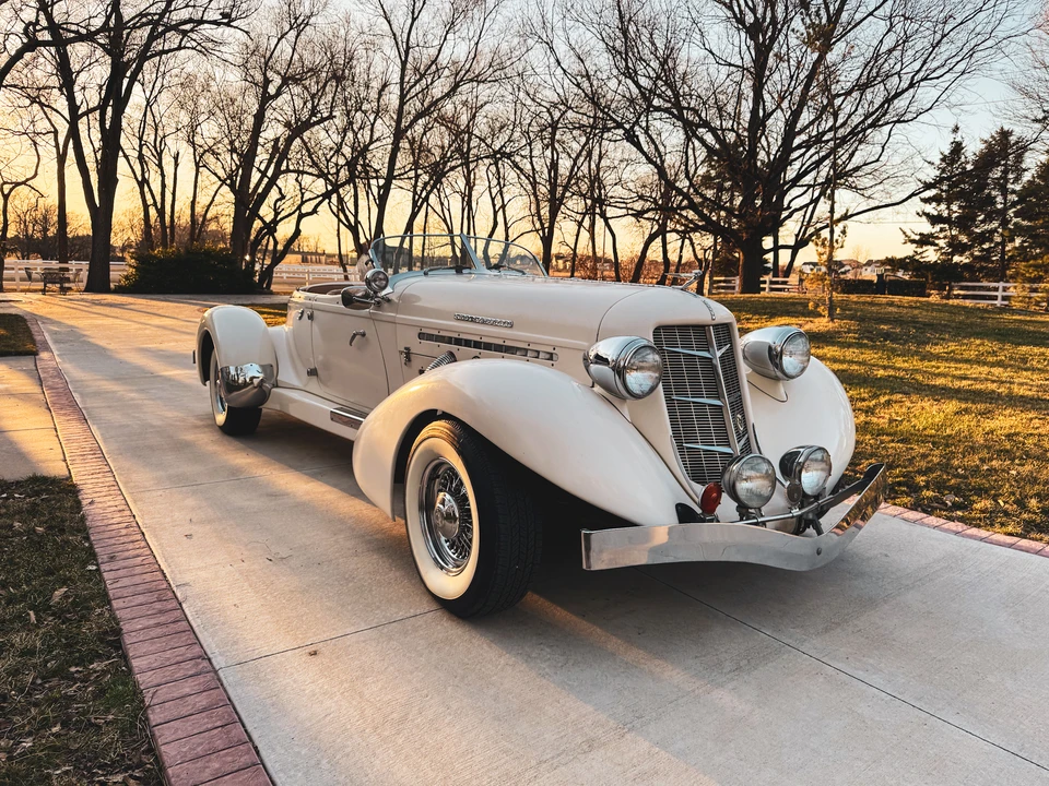 Auburn Speedster - Image 22 of 31