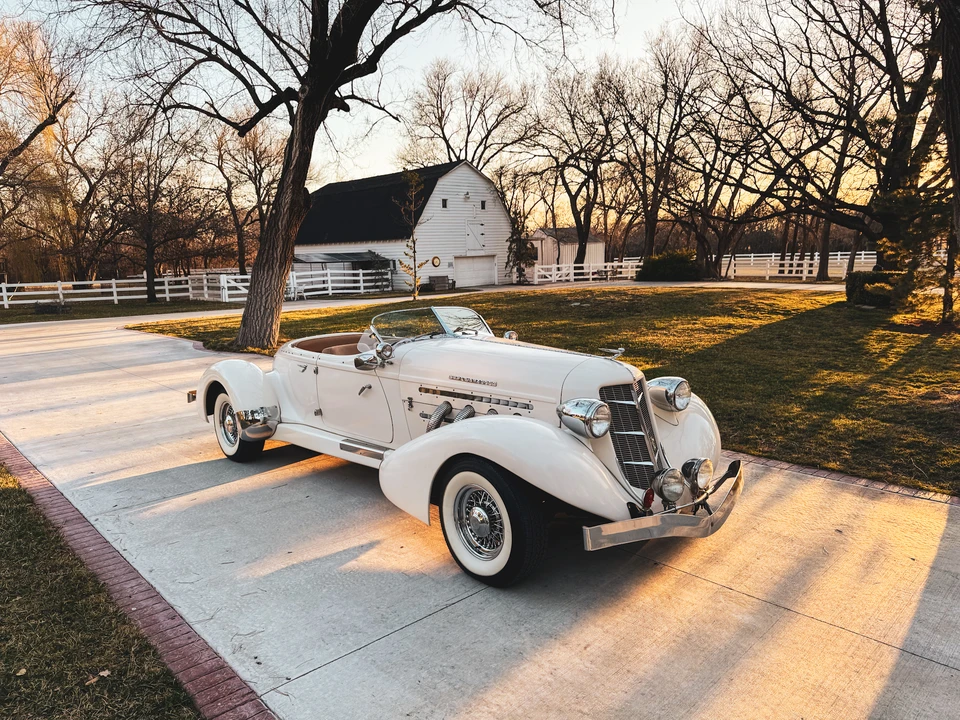 Auburn Speedster - Image 26 of 31