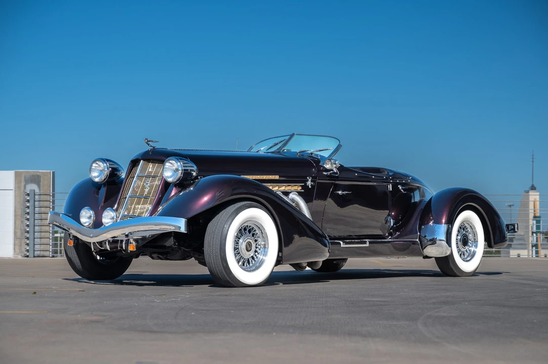 Auburn Speedster - Image 3 of 31