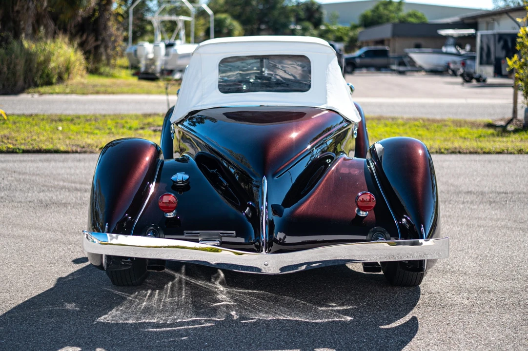 Auburn Speedster - Image 10 of 31