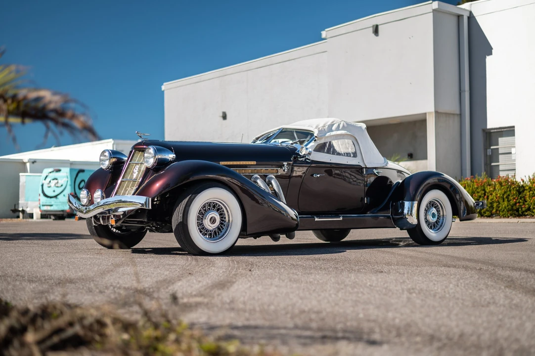 Auburn Speedster - Image 15 of 31