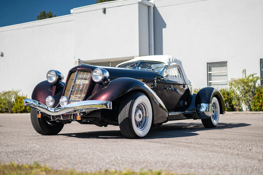 Auburn Speedster - Image 16 of 31