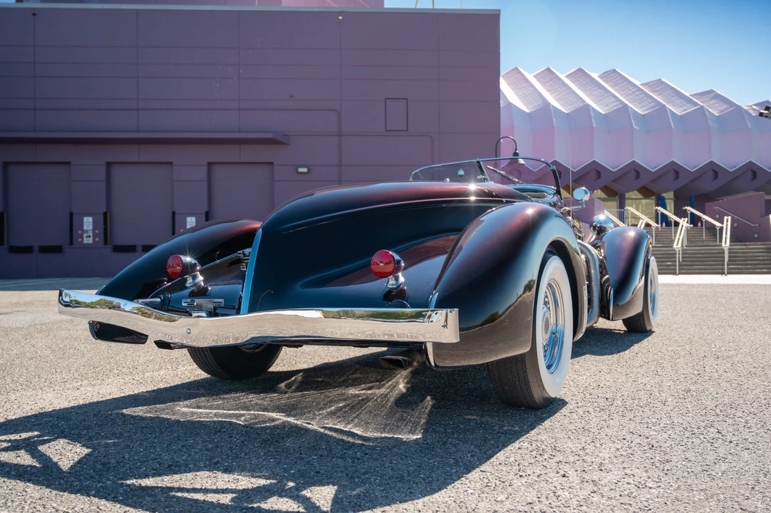 Auburn Speedster - Image 20 of 31