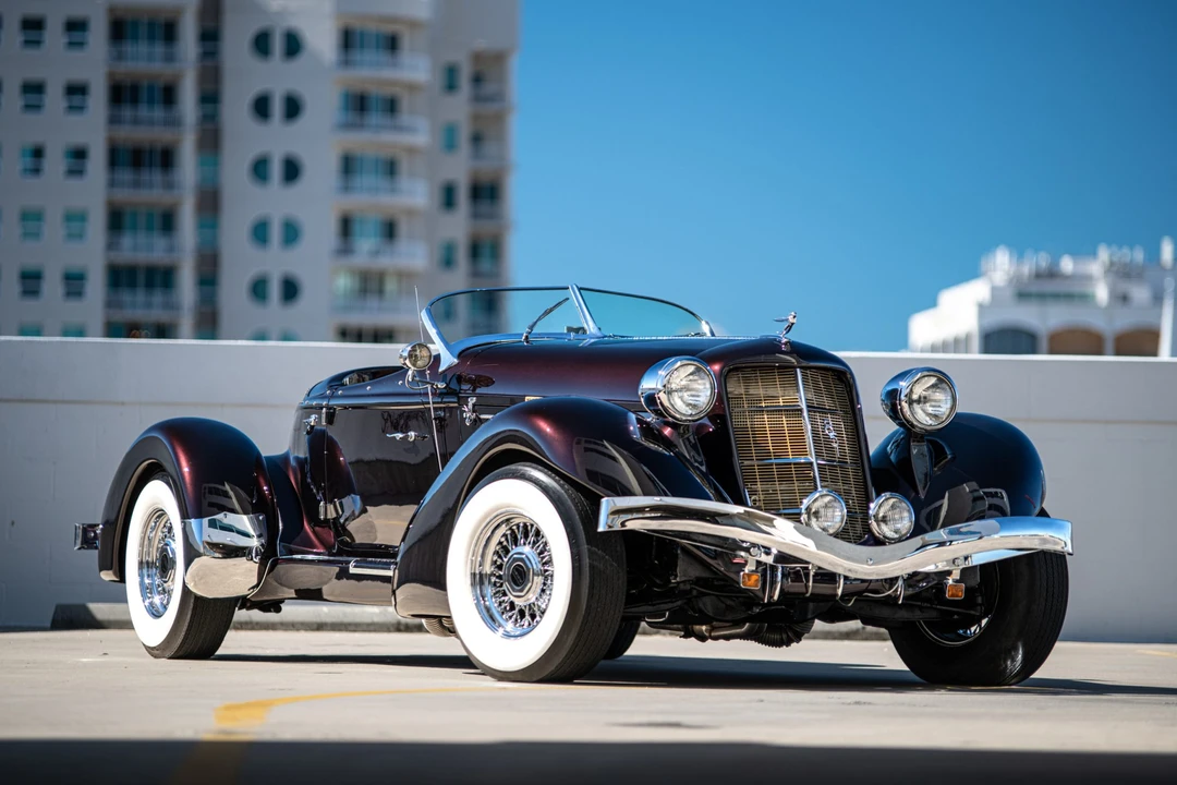 Auburn Speedster - Image 21 of 31