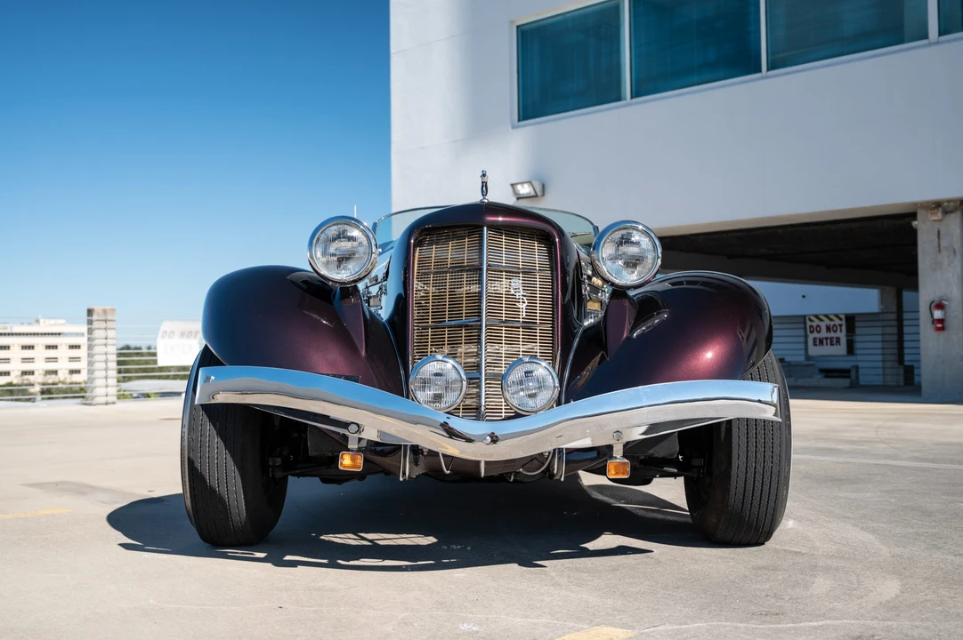 Auburn Speedster - Image 23 of 31